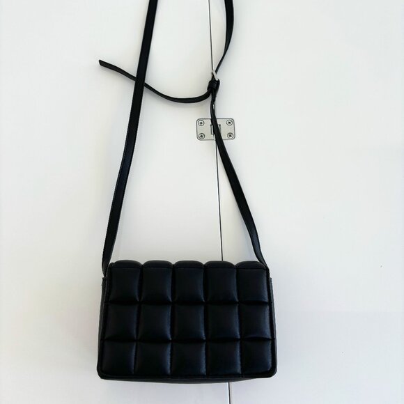 Small bag - Picture 1 of 2